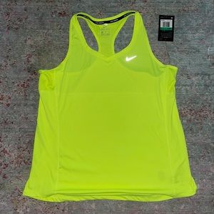 NWT Women’s Nike drifit Tank - XL